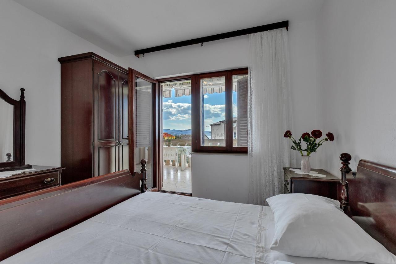 Apartments Tihomir Musac Omiš Esterno foto