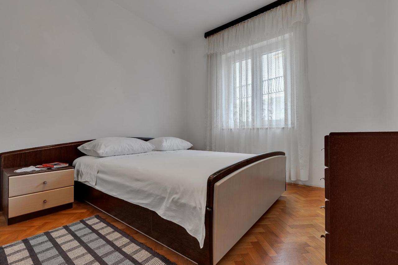 Apartments Tihomir Musac Omiš Esterno foto