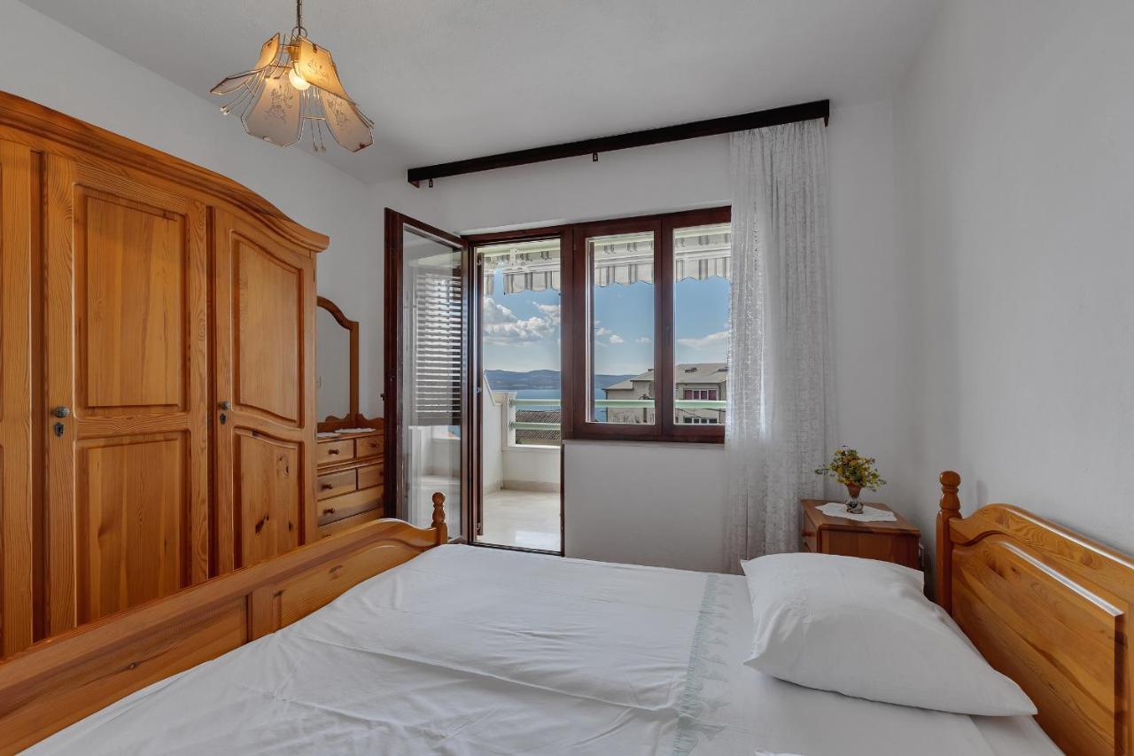 Apartments Tihomir Musac Omiš Esterno foto