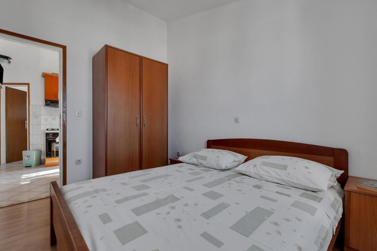 Apartments Tihomir Musac Omiš Esterno foto