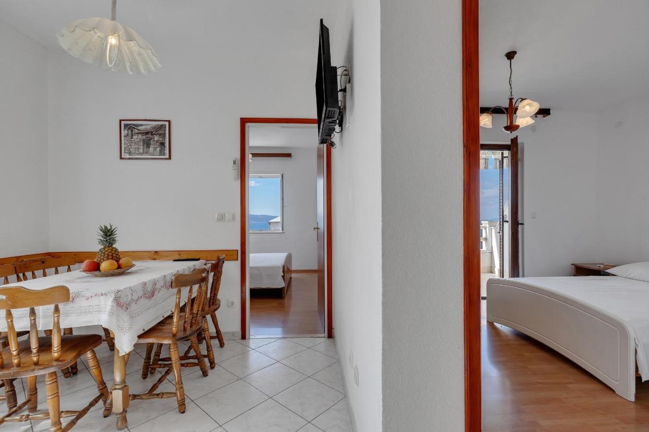 Apartments Tihomir Musac Omiš Esterno foto