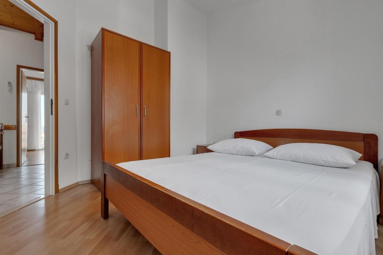Apartments Tihomir Musac Omiš Esterno foto