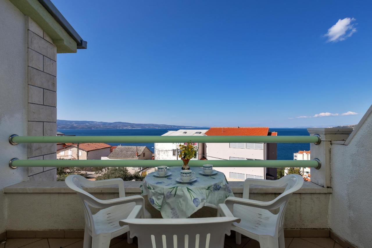 Apartments Tihomir Musac Omiš Esterno foto