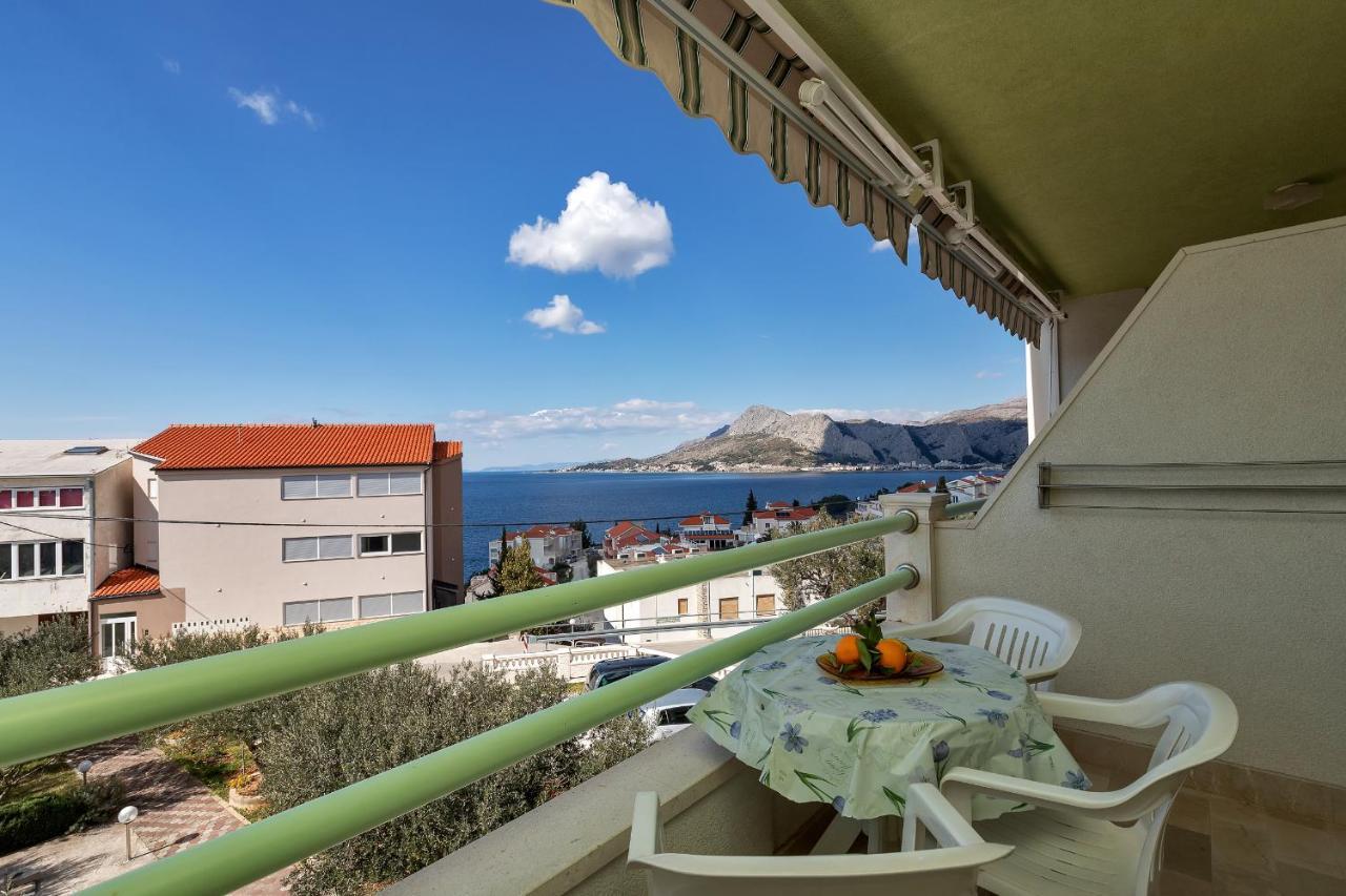 Apartments Tihomir Musac Omiš Esterno foto
